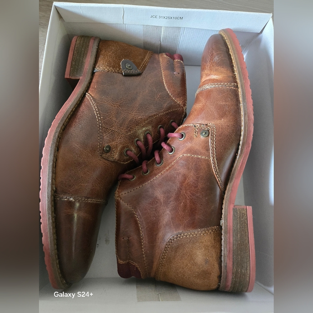 New Steve Madden Brown Chukka Boots Sz 41Eur /8 US